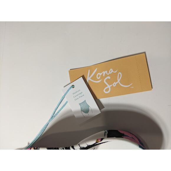 Kona Sol One Piece Swimsuit Tropical Twist Back Medium 8-10 Floral Plants - Picture 8 of 11